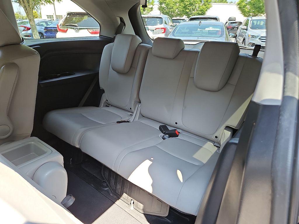 Thumbnail: 2020 Honda Odyssey - 22