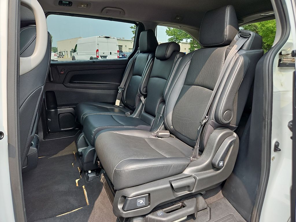 Thumbnail: 2021 Honda Odyssey - 10