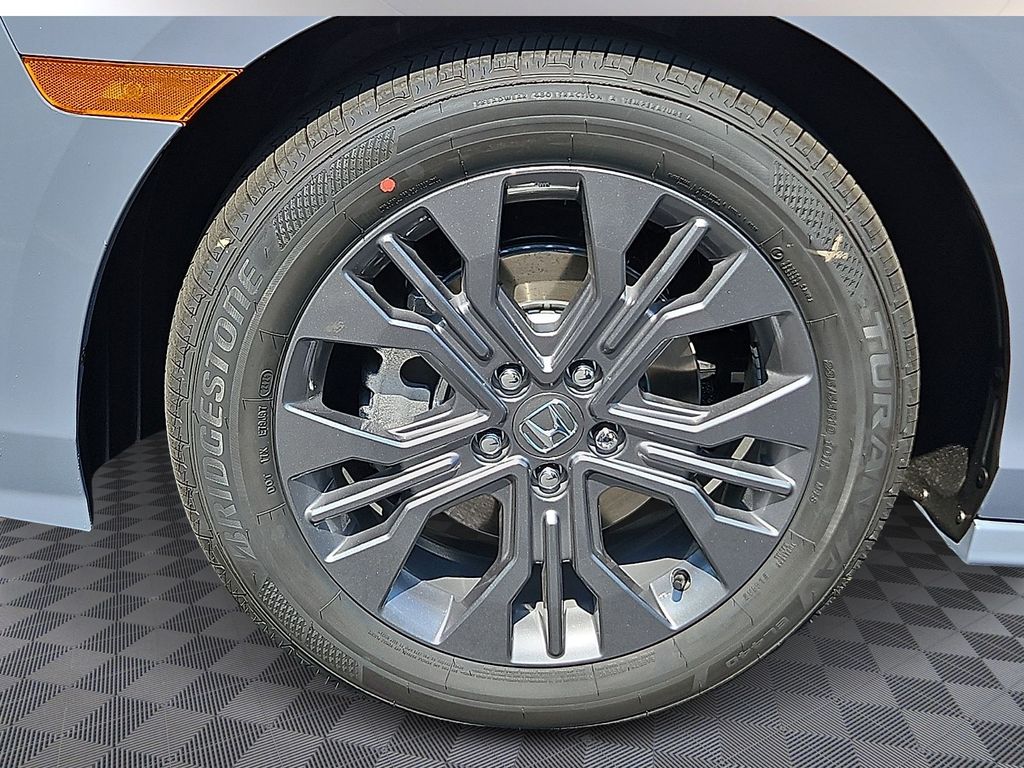 Thumbnail: 2026 Honda Odyssey - 5