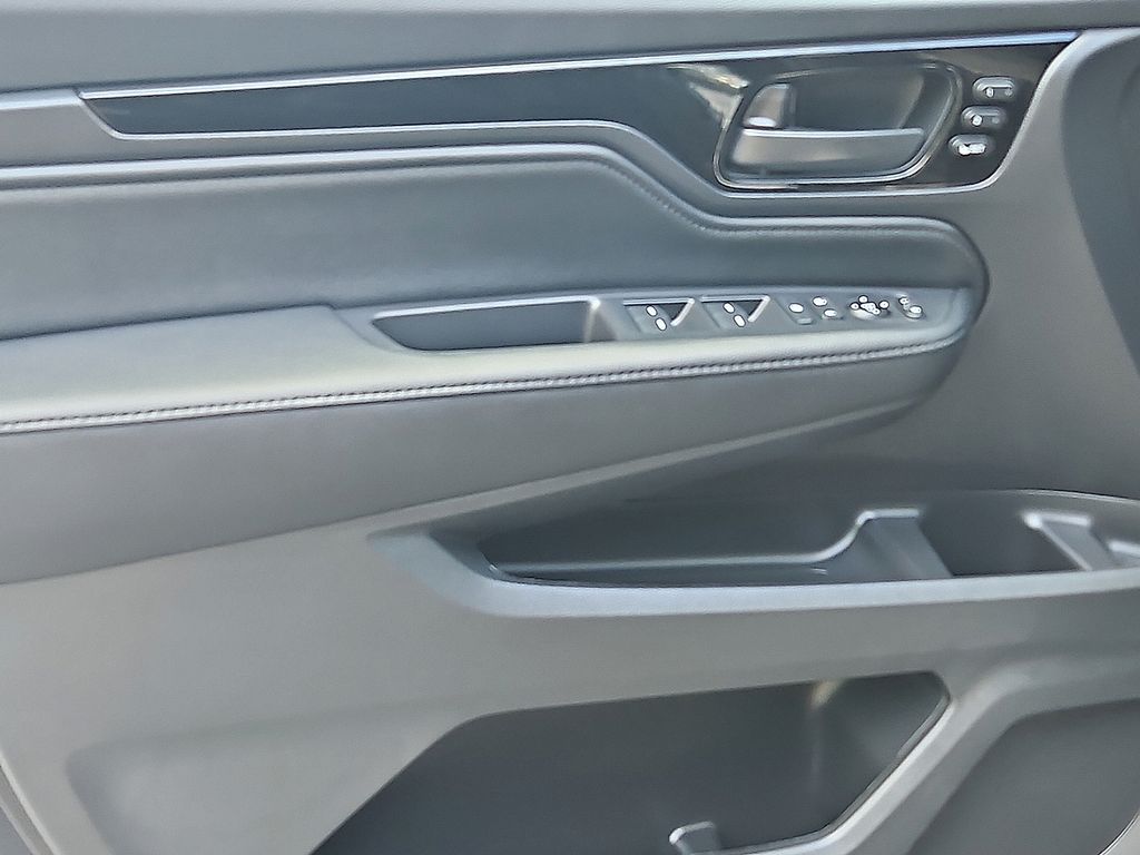 Thumbnail: 2026 Honda Odyssey - 14
