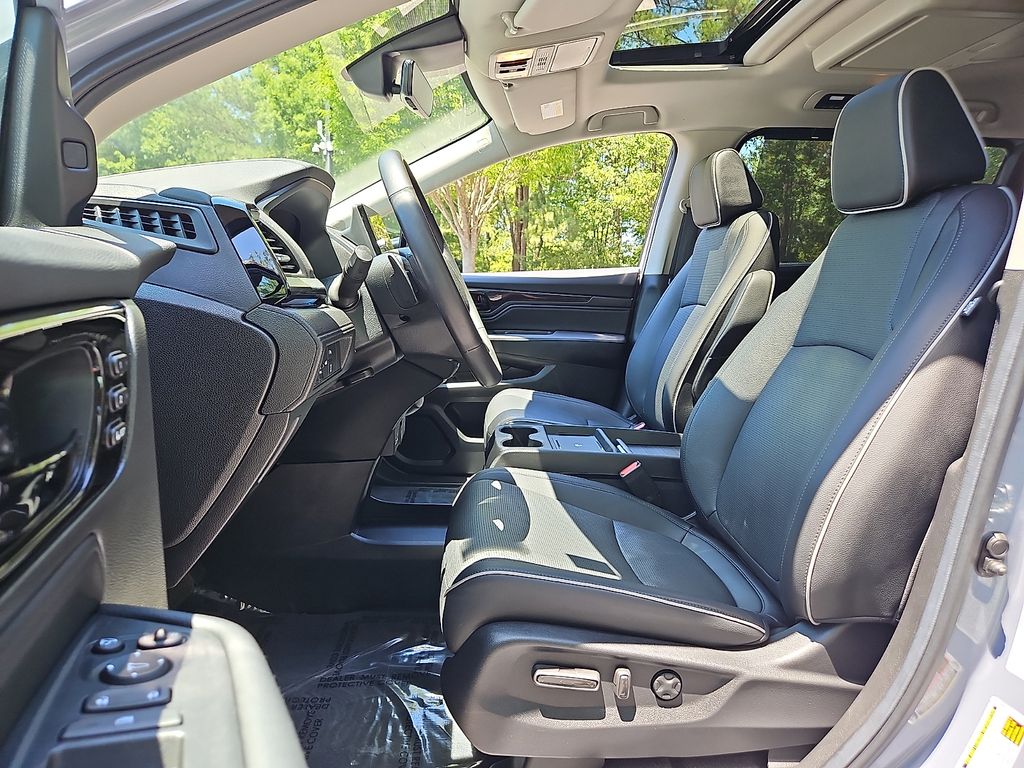 Thumbnail: 2025 Honda Odyssey - 10