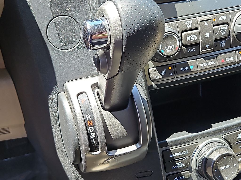 Thumbnail: 2014 Honda Pilot - 14