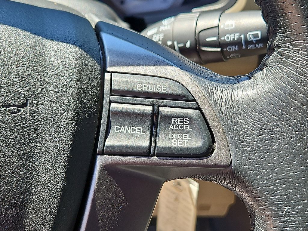 Thumbnail: 2014 Honda Pilot - 31