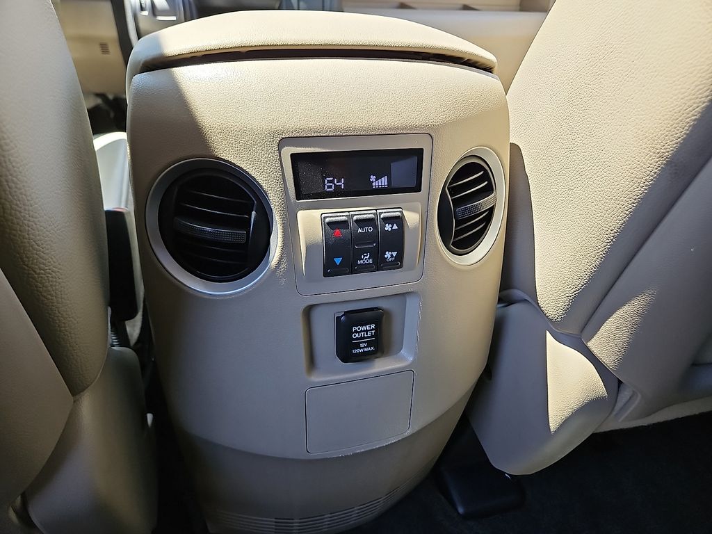 Thumbnail: 2014 Honda Pilot - 22