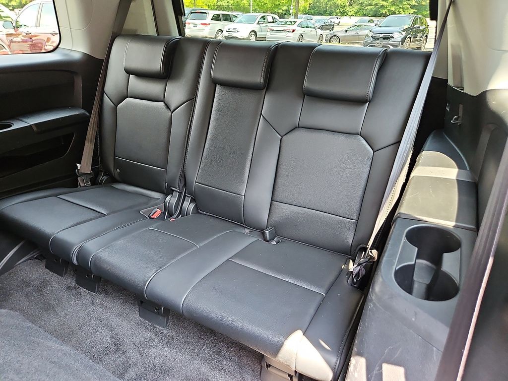 Thumbnail: 2011 Honda Pilot - 20