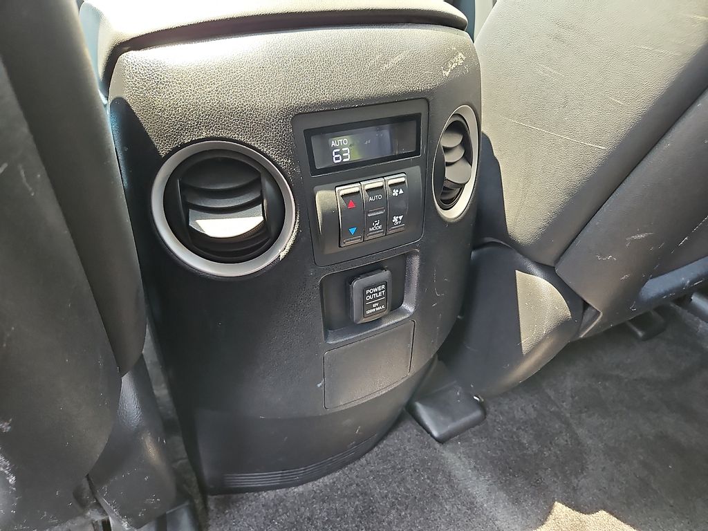 Thumbnail: 2011 Honda Pilot - 21