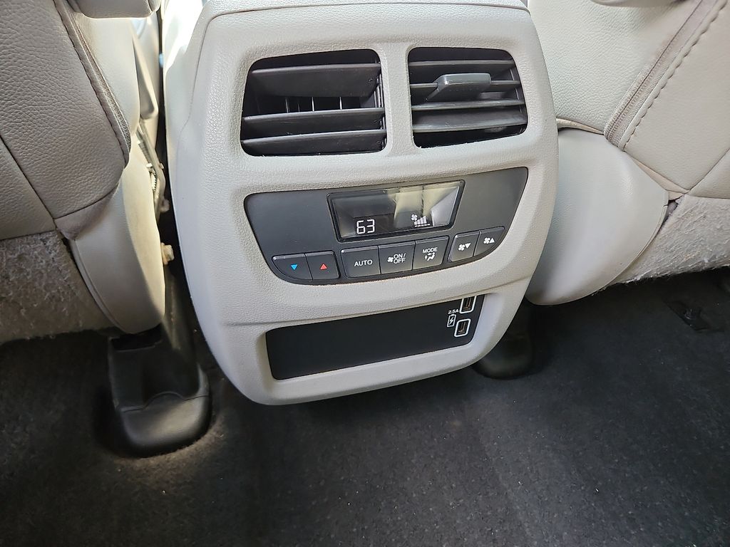 Thumbnail: 2019 Honda Pilot - 22