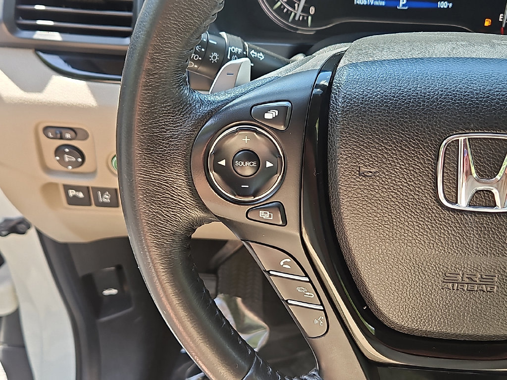 Thumbnail: 2016 Honda Pilot - 11