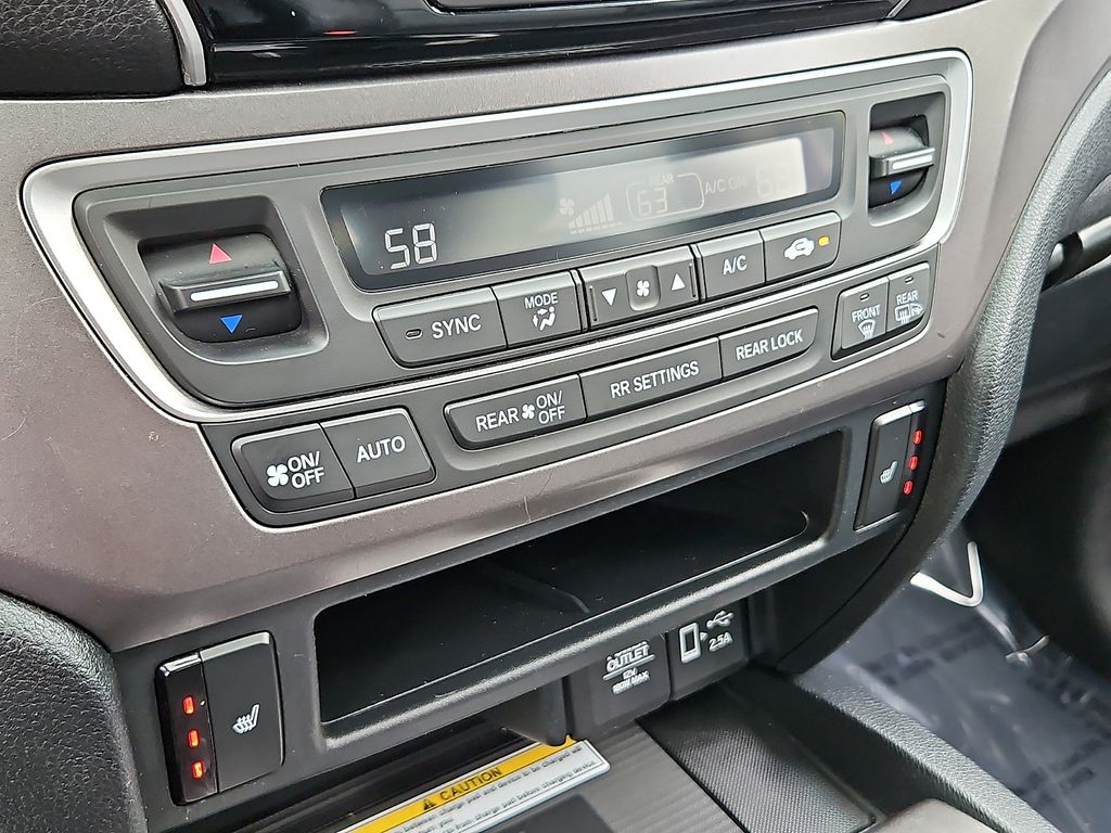 Thumbnail: 2021 Honda Pilot - 25