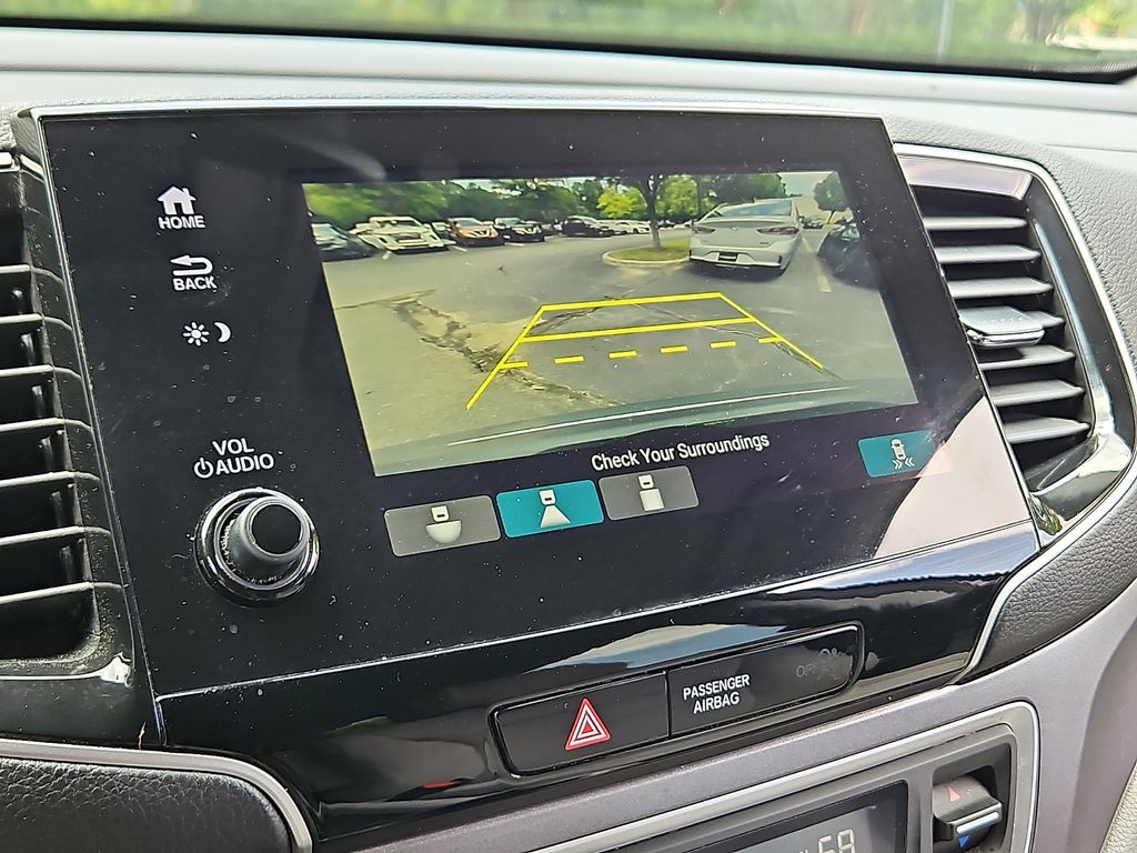 Thumbnail: 2020 Honda Pilot - 24
