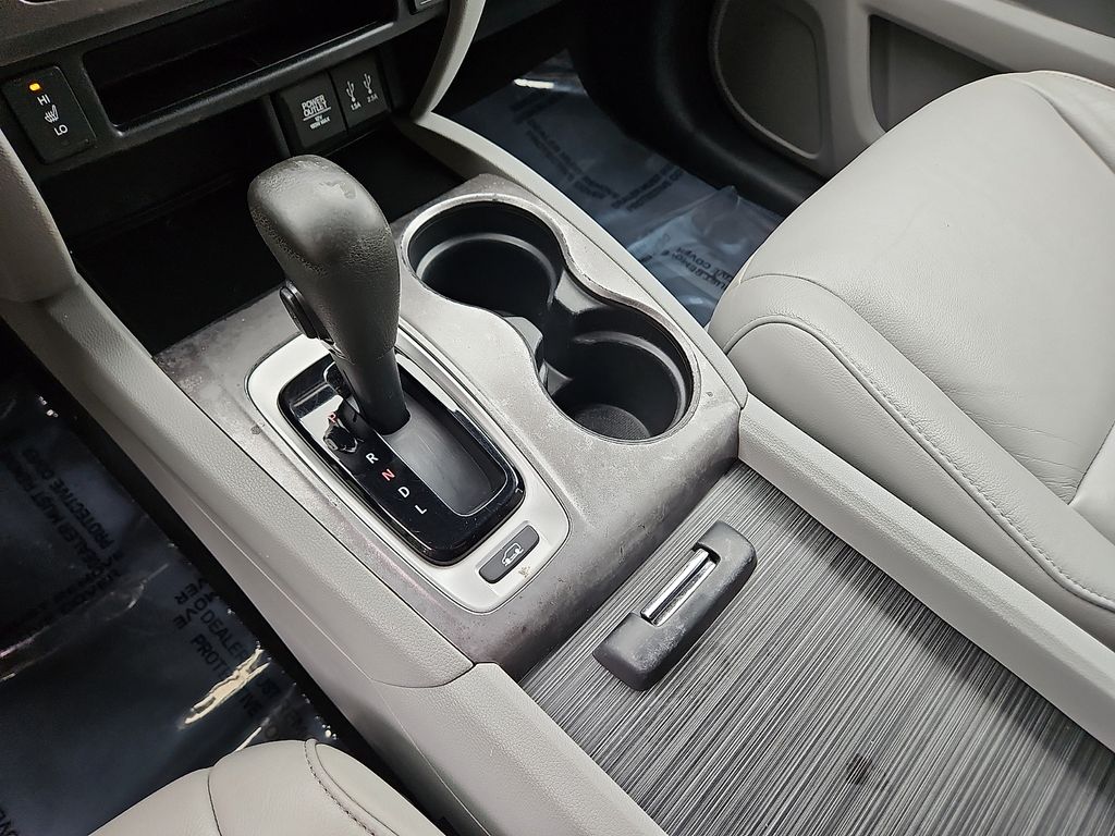 Thumbnail: 2016 Honda Pilot - 14