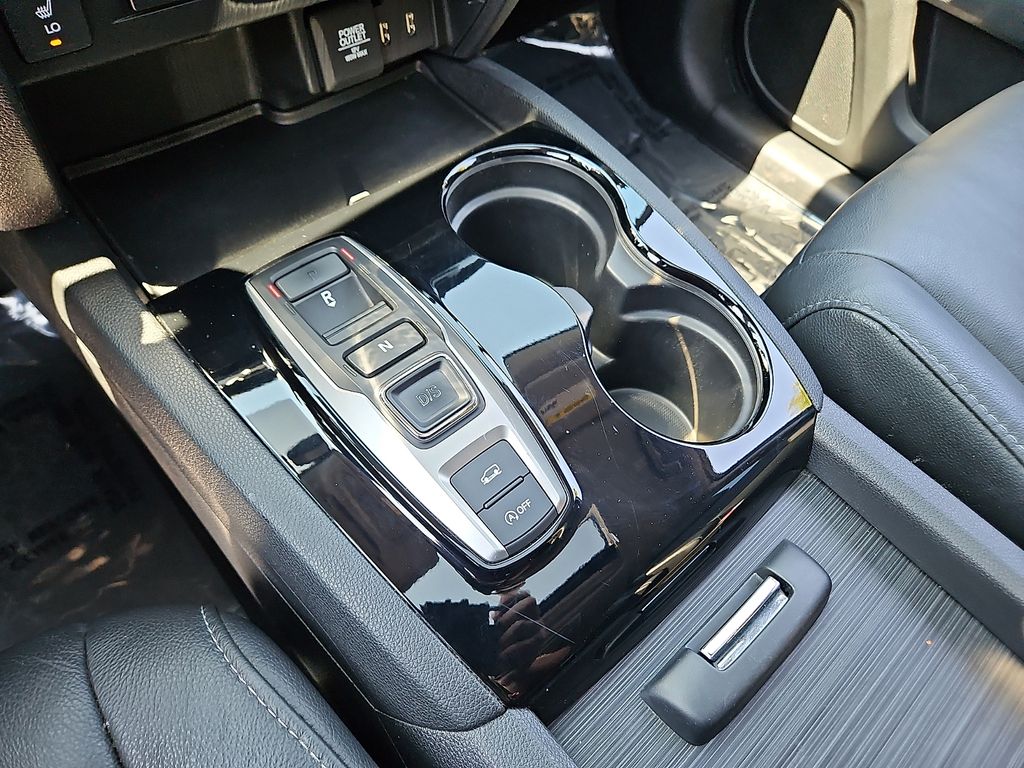 Thumbnail: 2018 Honda Pilot - 14