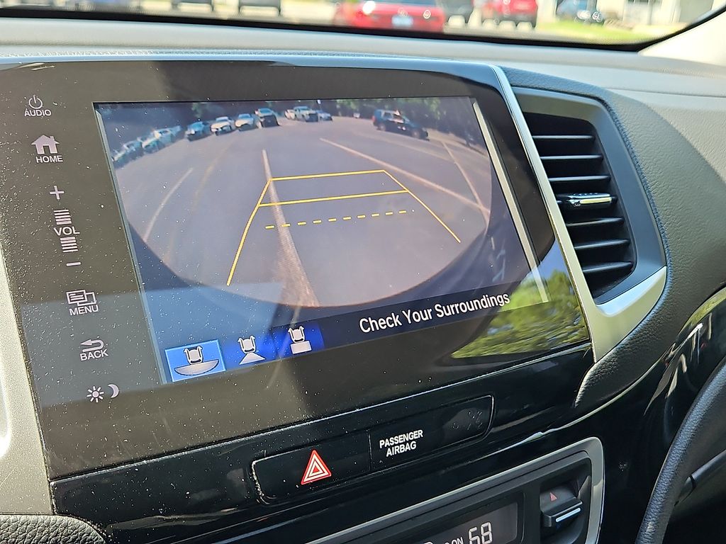 Thumbnail: 2018 Honda Pilot - 27