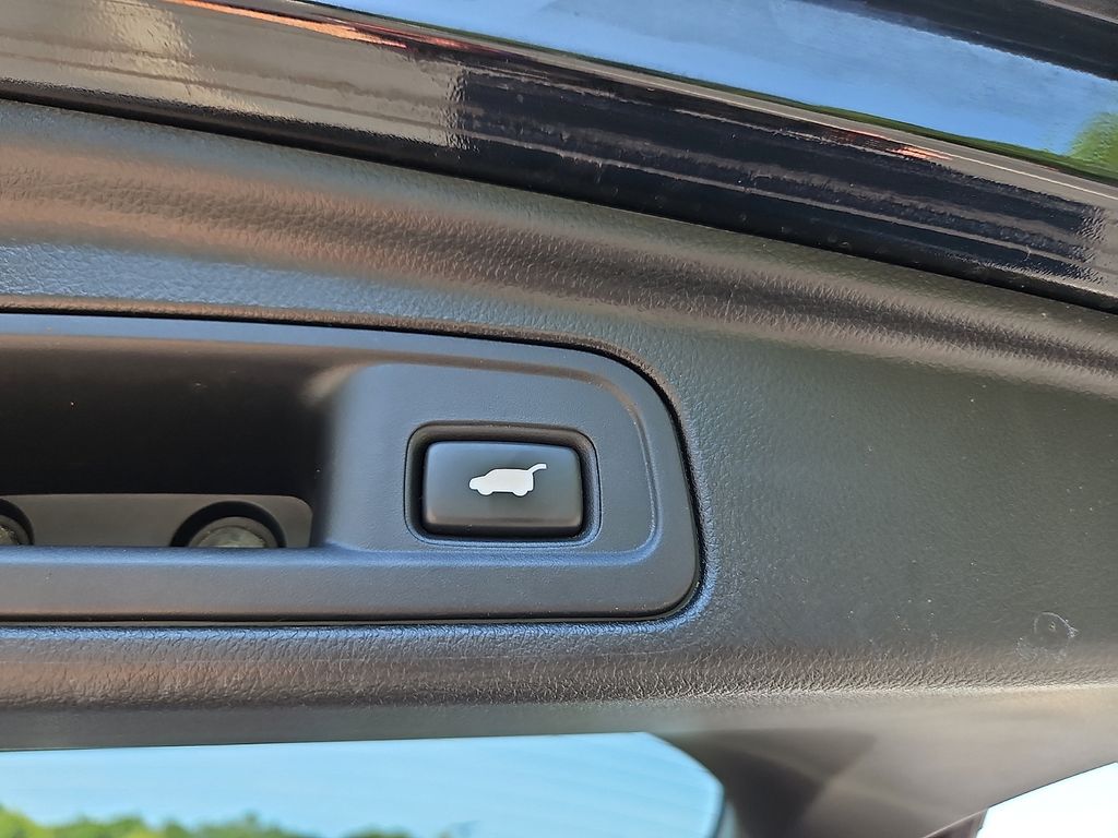 Thumbnail: 2018 Honda Pilot - 31