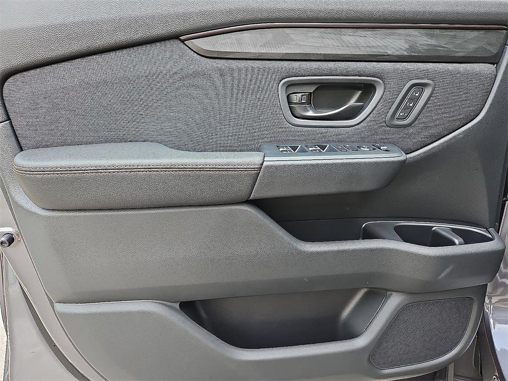 Thumbnail: 2026 Honda Passport - 13