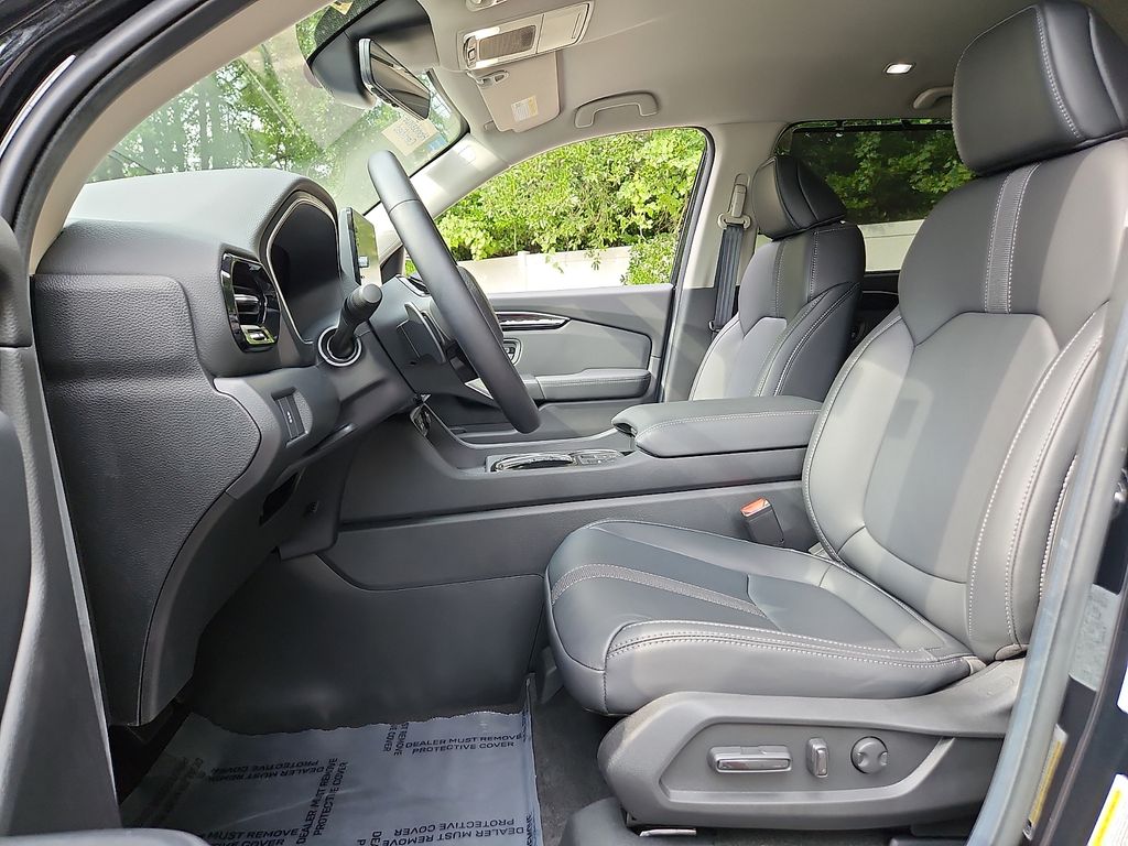 Thumbnail: 2025 Honda Pilot - 11