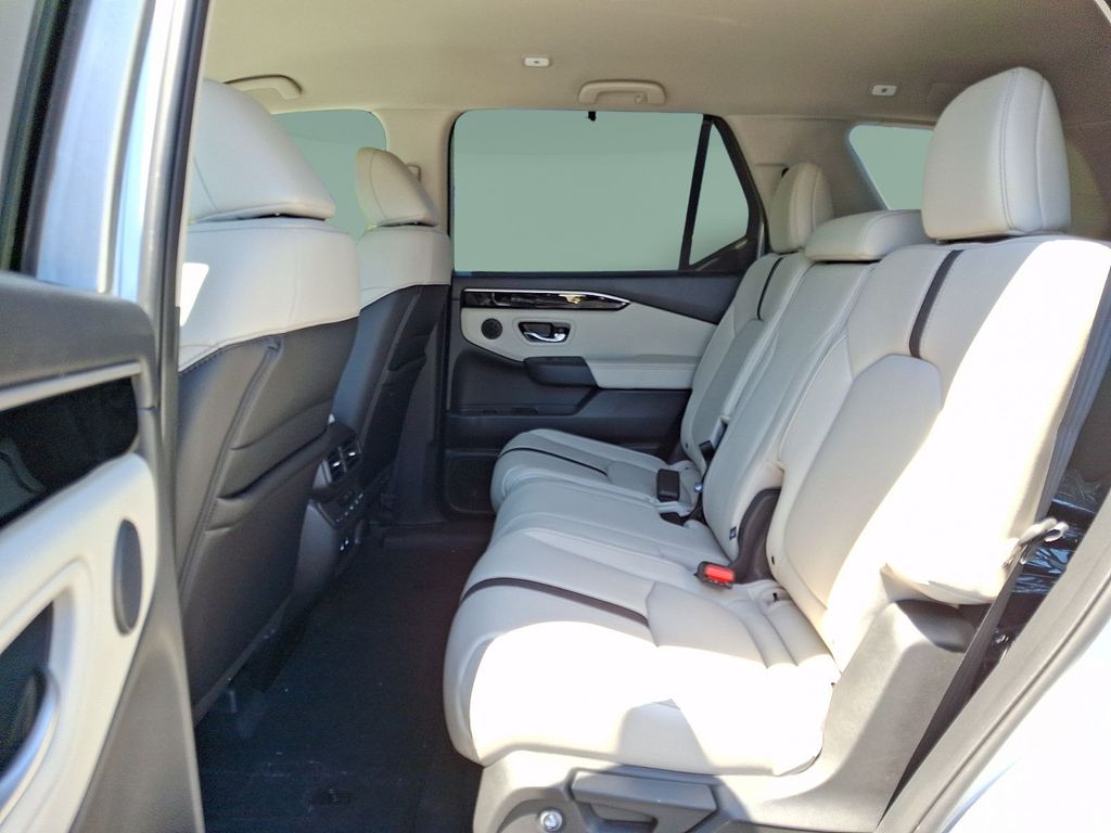 Thumbnail: 2026 Honda Pilot - 8