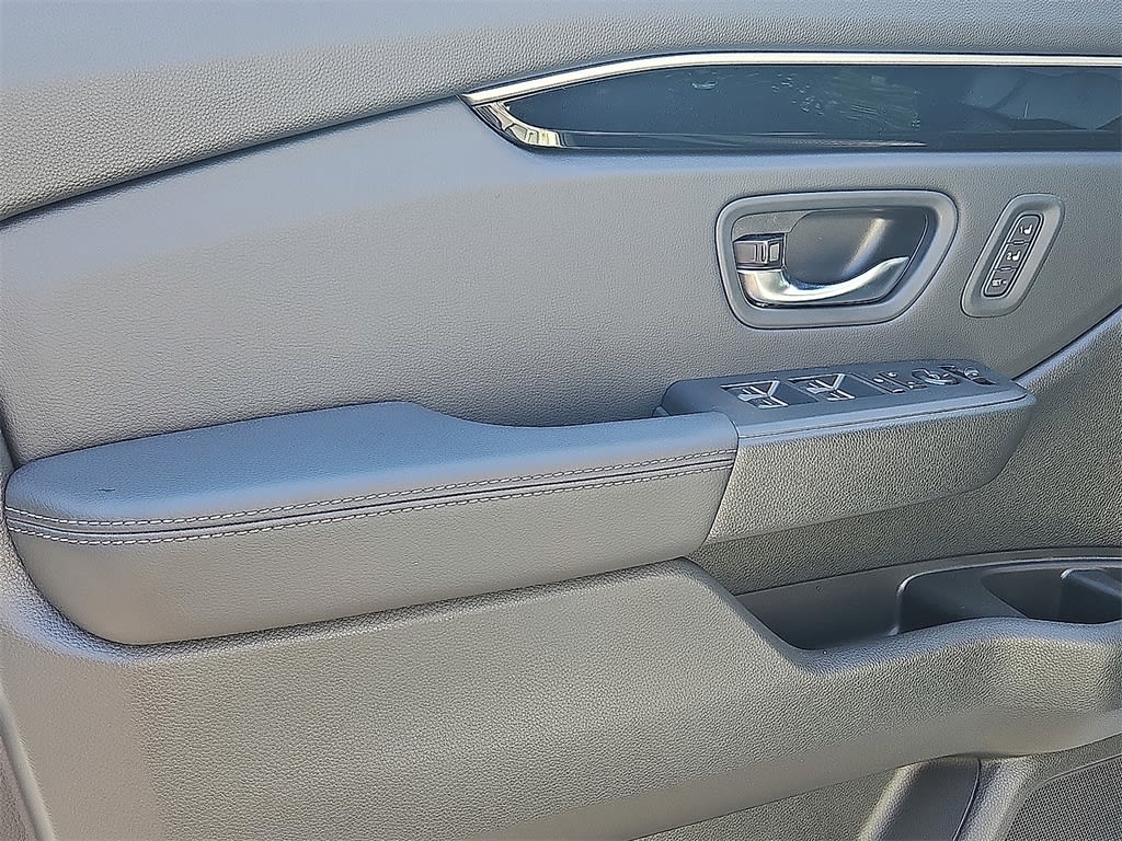 Thumbnail: 2025 Honda Pilot - 14