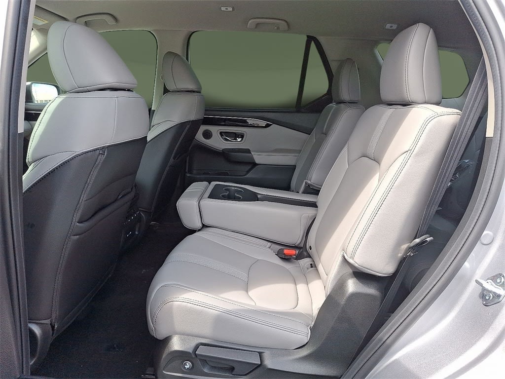 2025 Honda Pilot EX-L 8