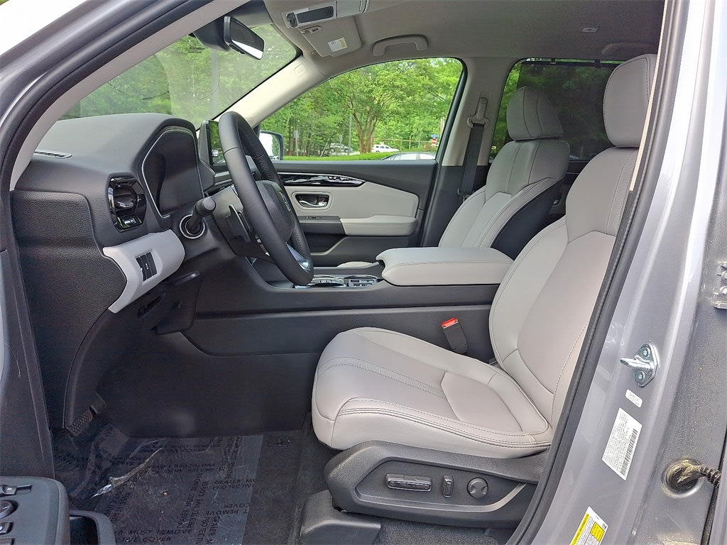 2025 Honda Pilot EX-L 7