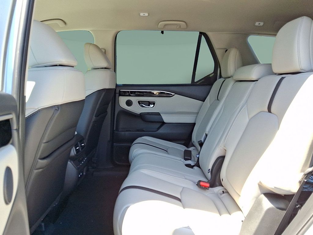 Thumbnail: 2026 Honda Pilot - 8