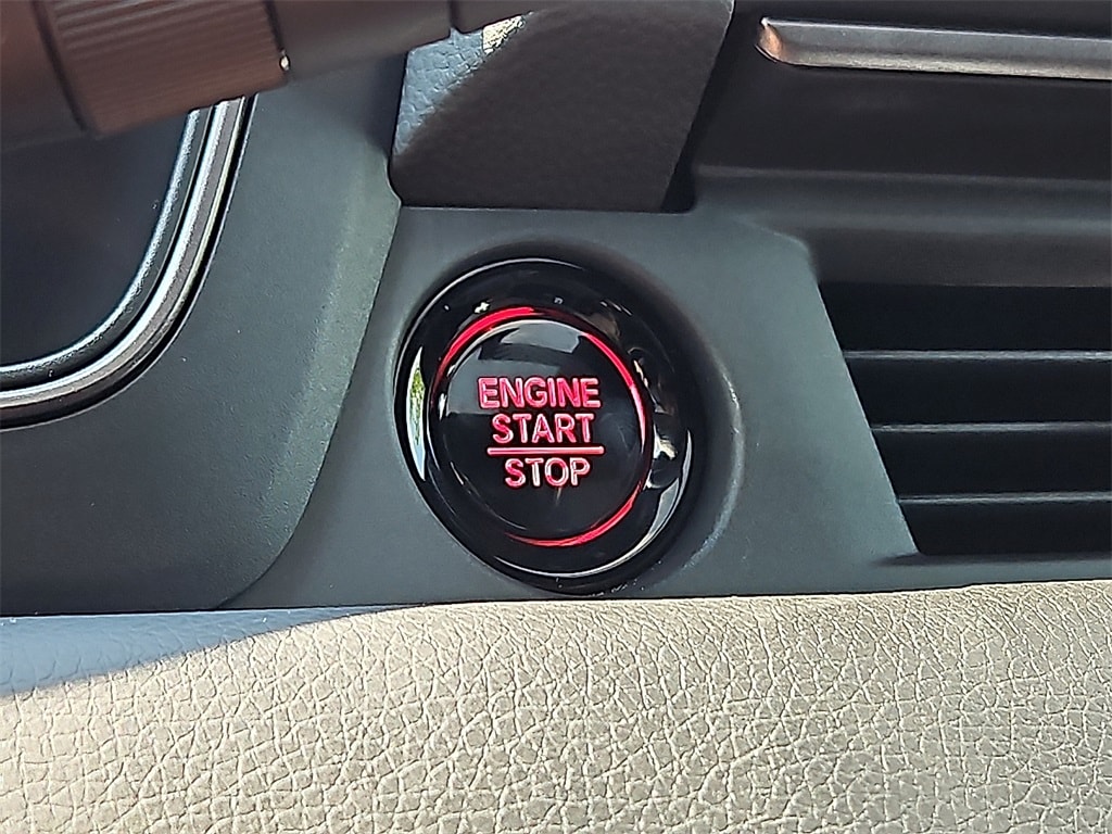 Thumbnail: 2025 Honda Pilot - 16