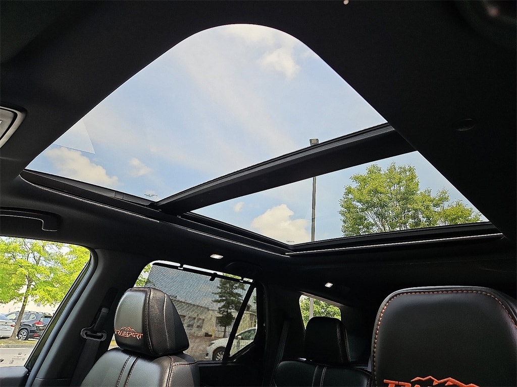 Thumbnail: 2025 Honda Pilot - 14