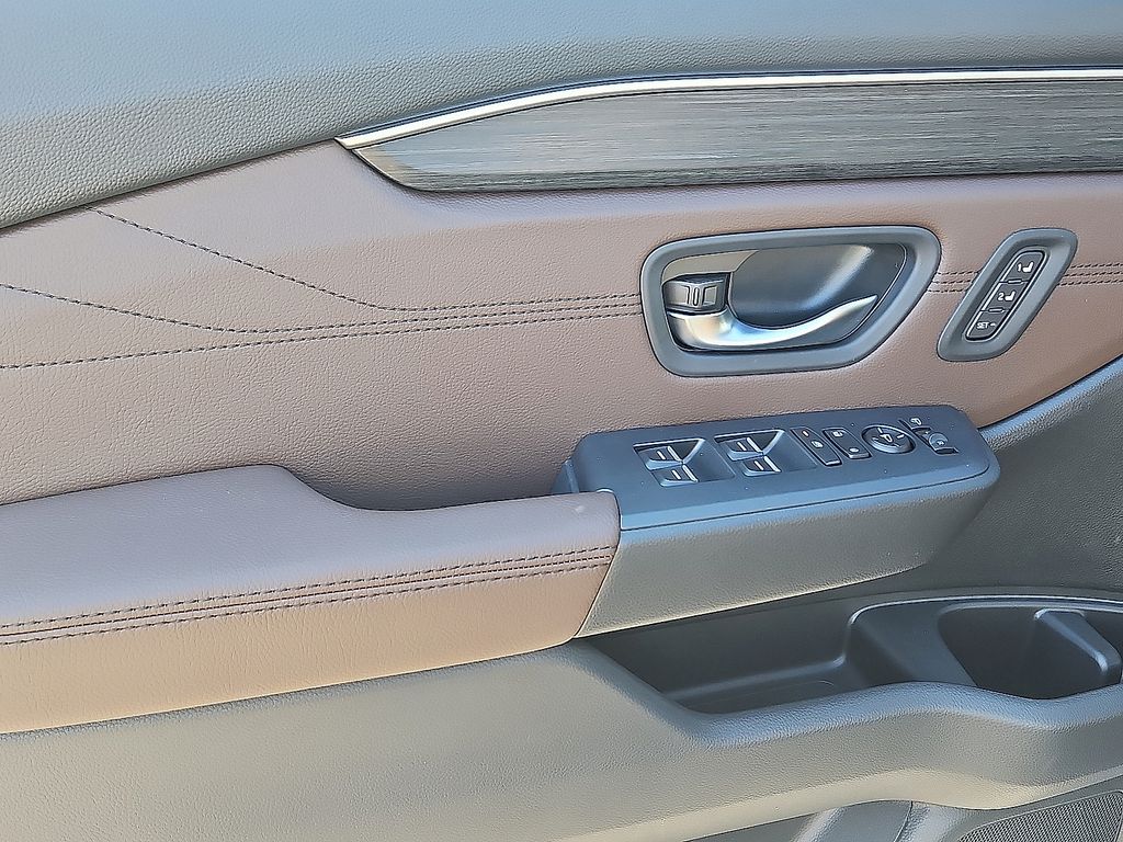 Thumbnail: 2026 Honda Pilot - 13