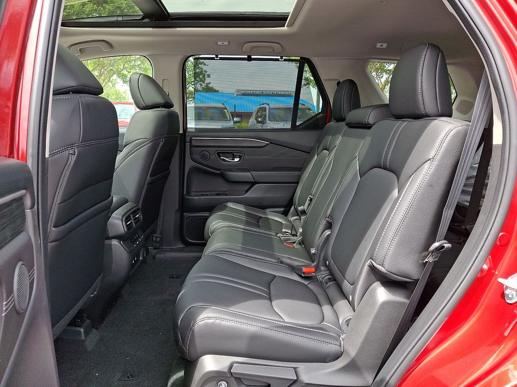 Thumbnail: 2026 Honda Pilot - 7