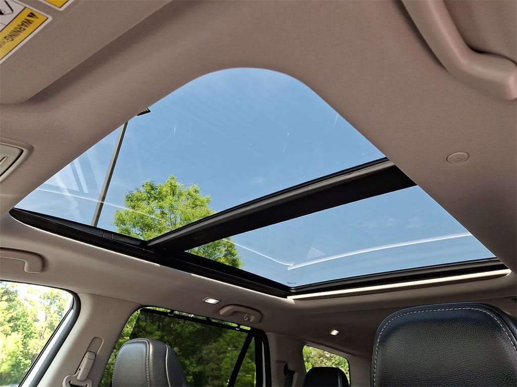 2025 Honda Pilot Touring 24