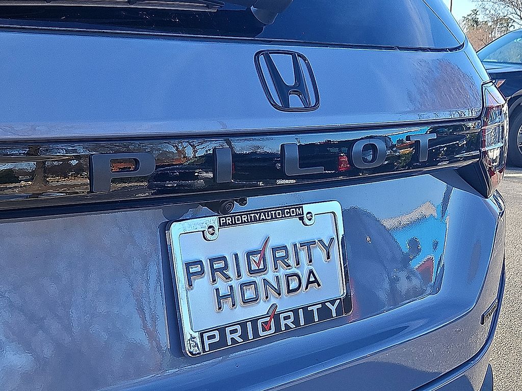 Thumbnail: 2026 Honda Pilot - 4