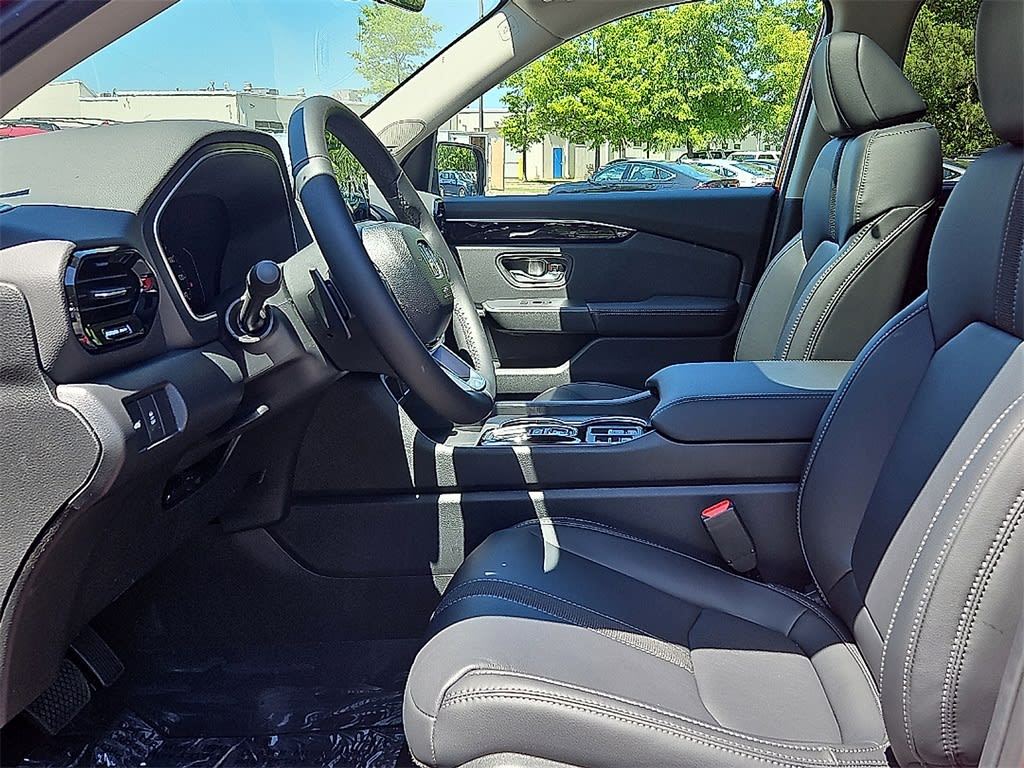 Thumbnail: 2025 Honda Pilot - 7