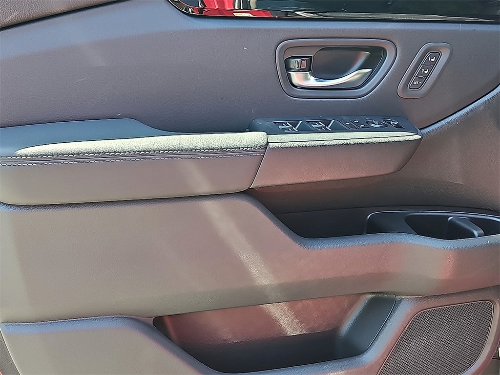 Thumbnail: 2025 Honda Pilot - 13