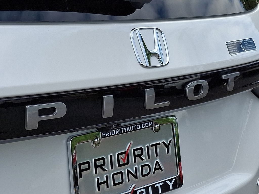 Thumbnail: 2026 Honda Pilot - 4
