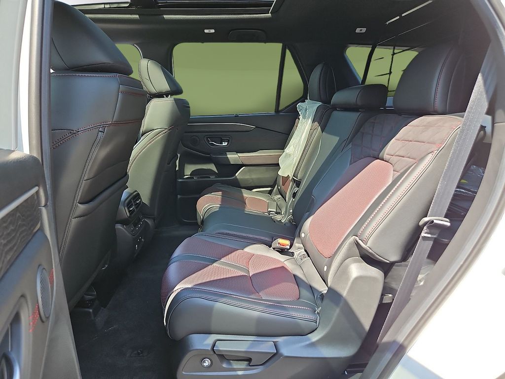 Thumbnail: 2026 Honda Pilot - 8