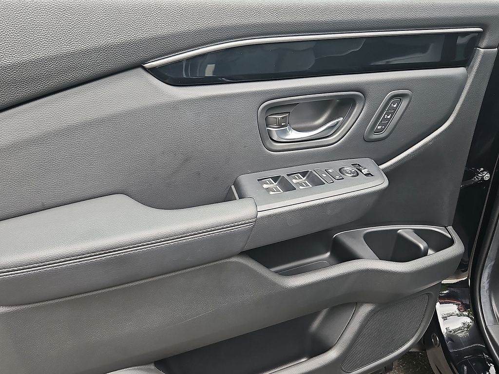 Thumbnail: 2025 Honda Pilot - 22