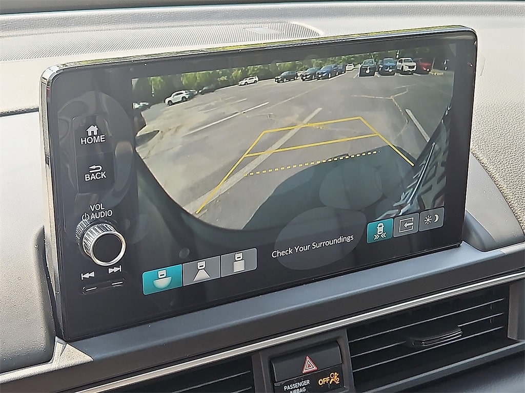 Thumbnail: 2025 Honda Pilot - 16