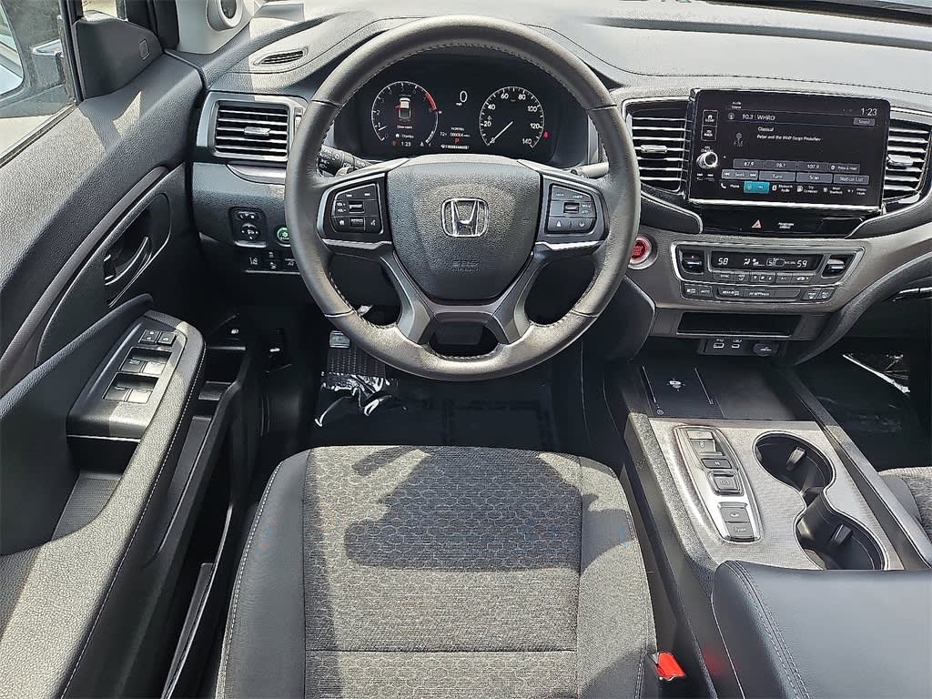 Thumbnail: 2025 Honda Ridgeline - 2