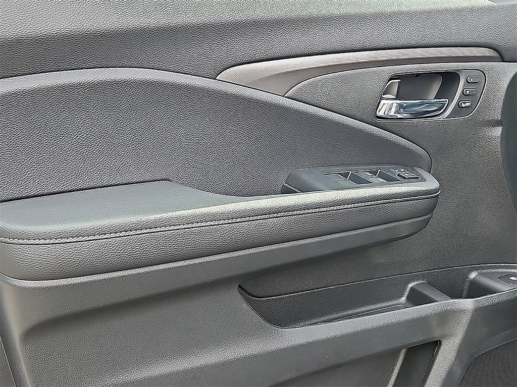 Thumbnail: 2025 Honda Ridgeline - 13