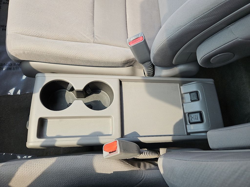 Thumbnail: 2011 Honda CR-V - 27