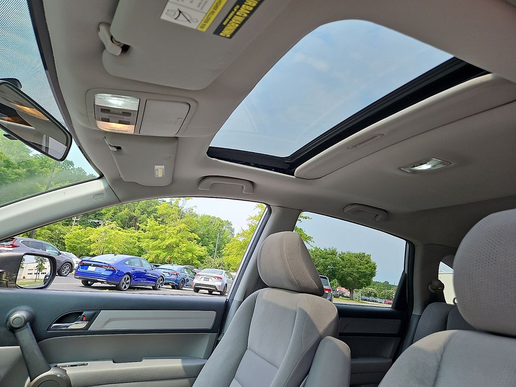 Thumbnail: 2011 Honda CR-V - 21