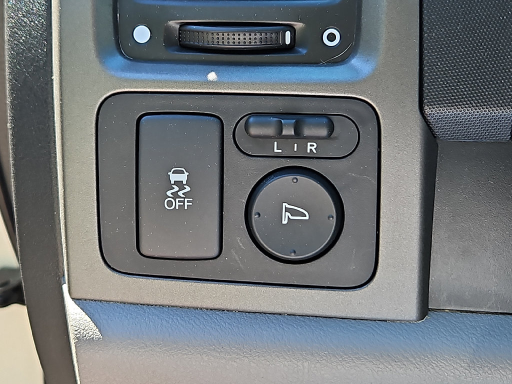 Thumbnail: 2011 Honda CR-V - 27