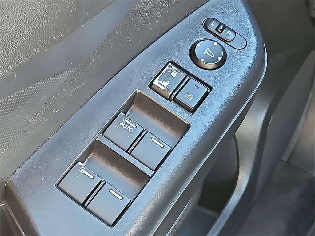 Thumbnail: 2016 Honda CR-V - 26