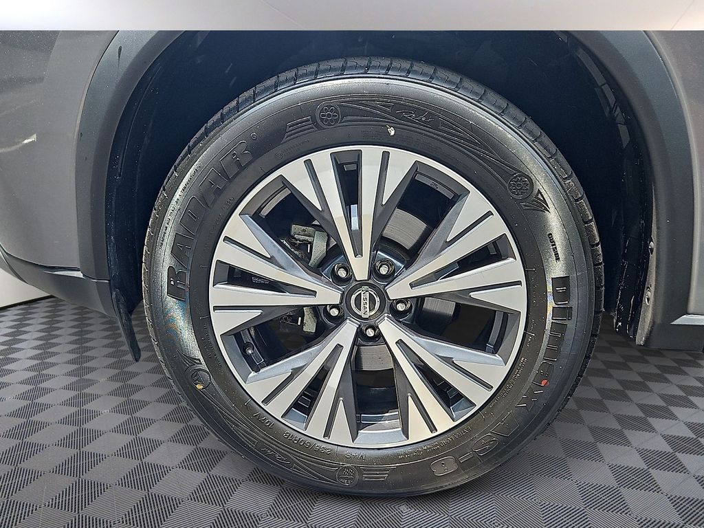 Thumbnail: 2021 Nissan Rogue - 8