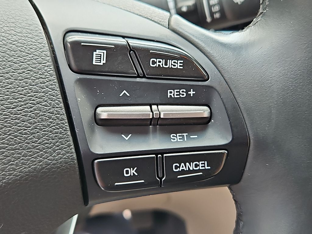 Thumbnail: 2020 Hyundai Elantra - 25