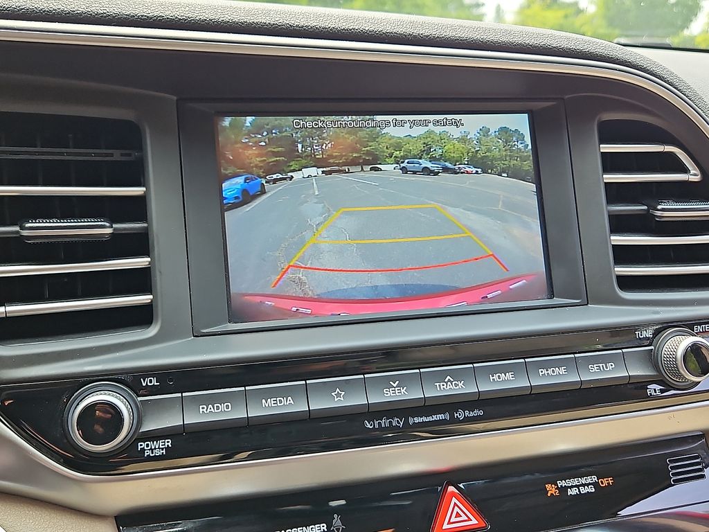 Thumbnail: 2020 Hyundai Elantra - 23
