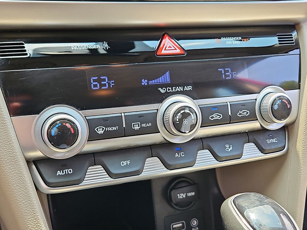 Thumbnail: 2020 Hyundai Elantra - 22