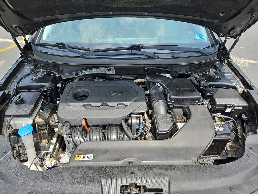Thumbnail: 2017 Hyundai Sonata - 9
