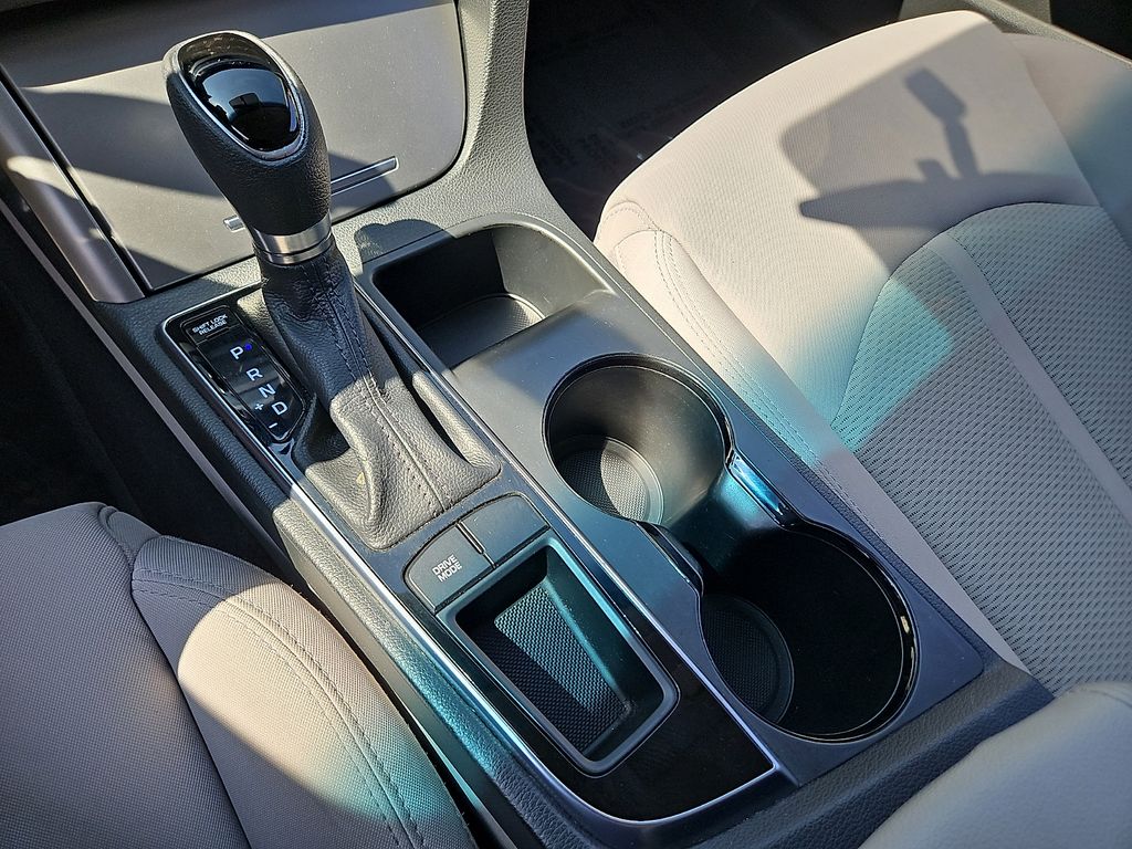 Thumbnail: 2015 Hyundai Sonata - 14