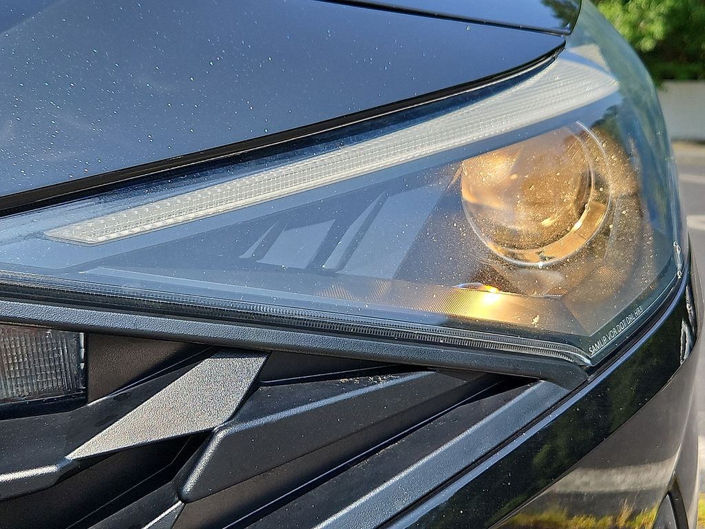 Thumbnail: 2021 Hyundai Elantra - 20
